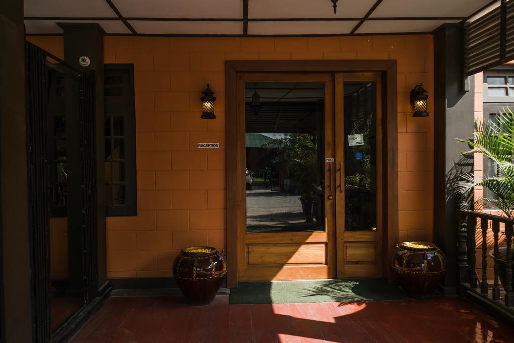 The Manor Hotel Nyaung Shwe Eksteriør bilde